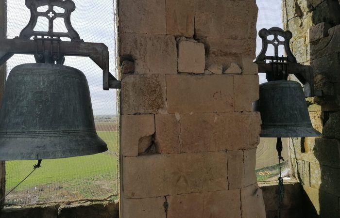 Campanario de la iglesia de Villaverde de Guareña