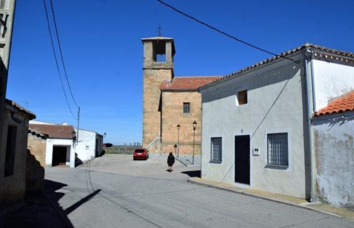 Iglesia de San Cornelio y San Cipriano, Villaverde de Guareña