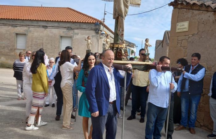 Procesión Cristo de Sordos en Villaverde de Guareña Rocío González Escudero